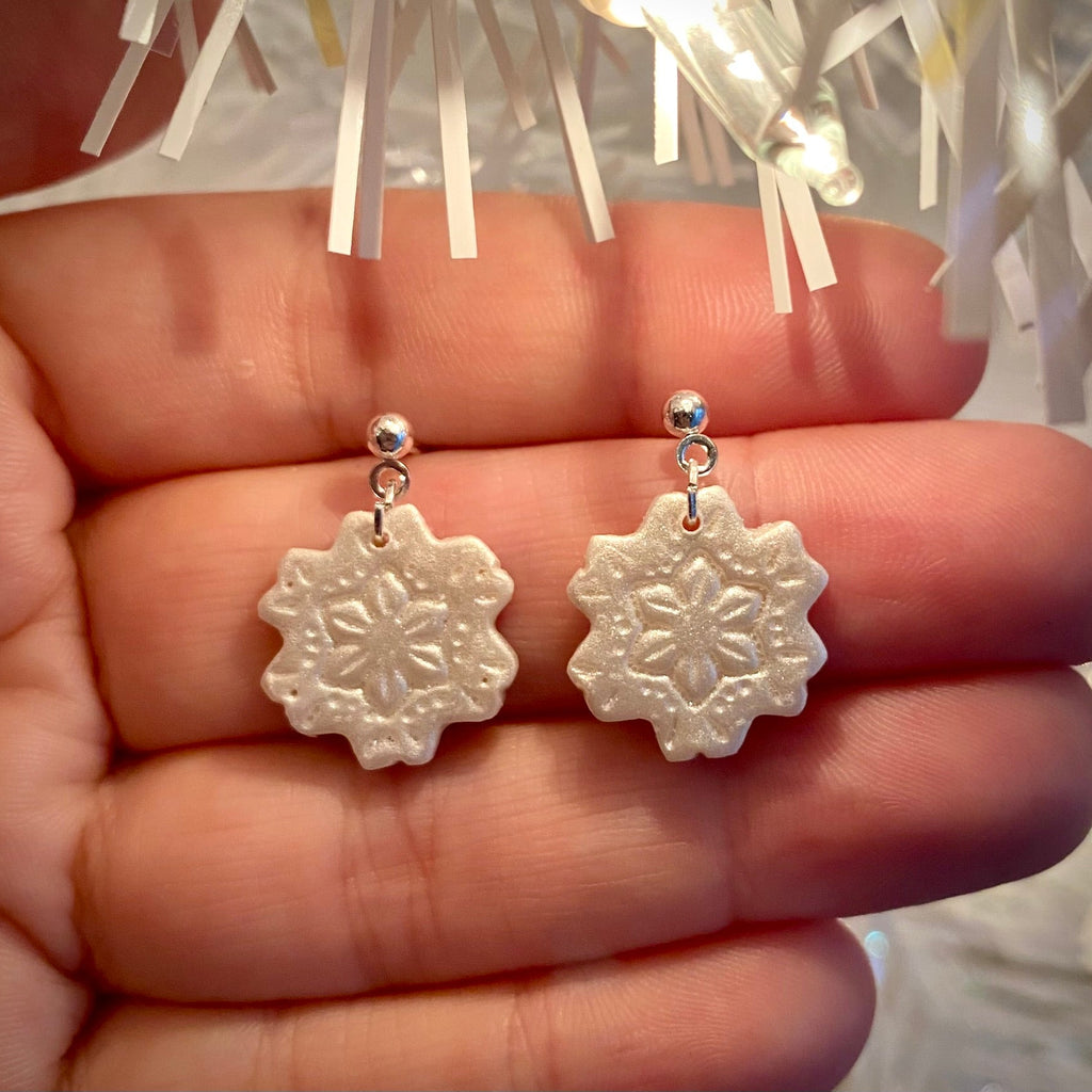 Paper Snowflake Dangles