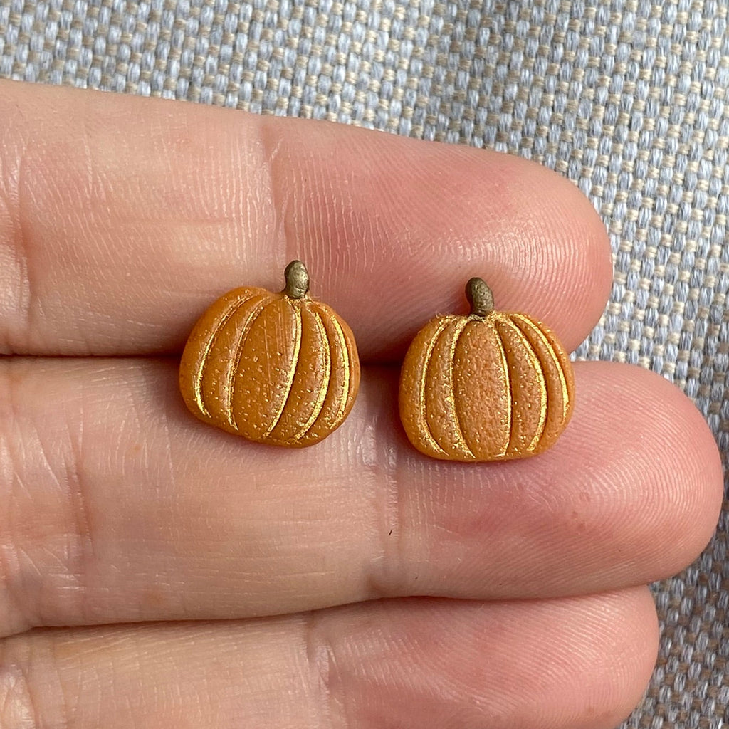 Classic Pumpkin Studs