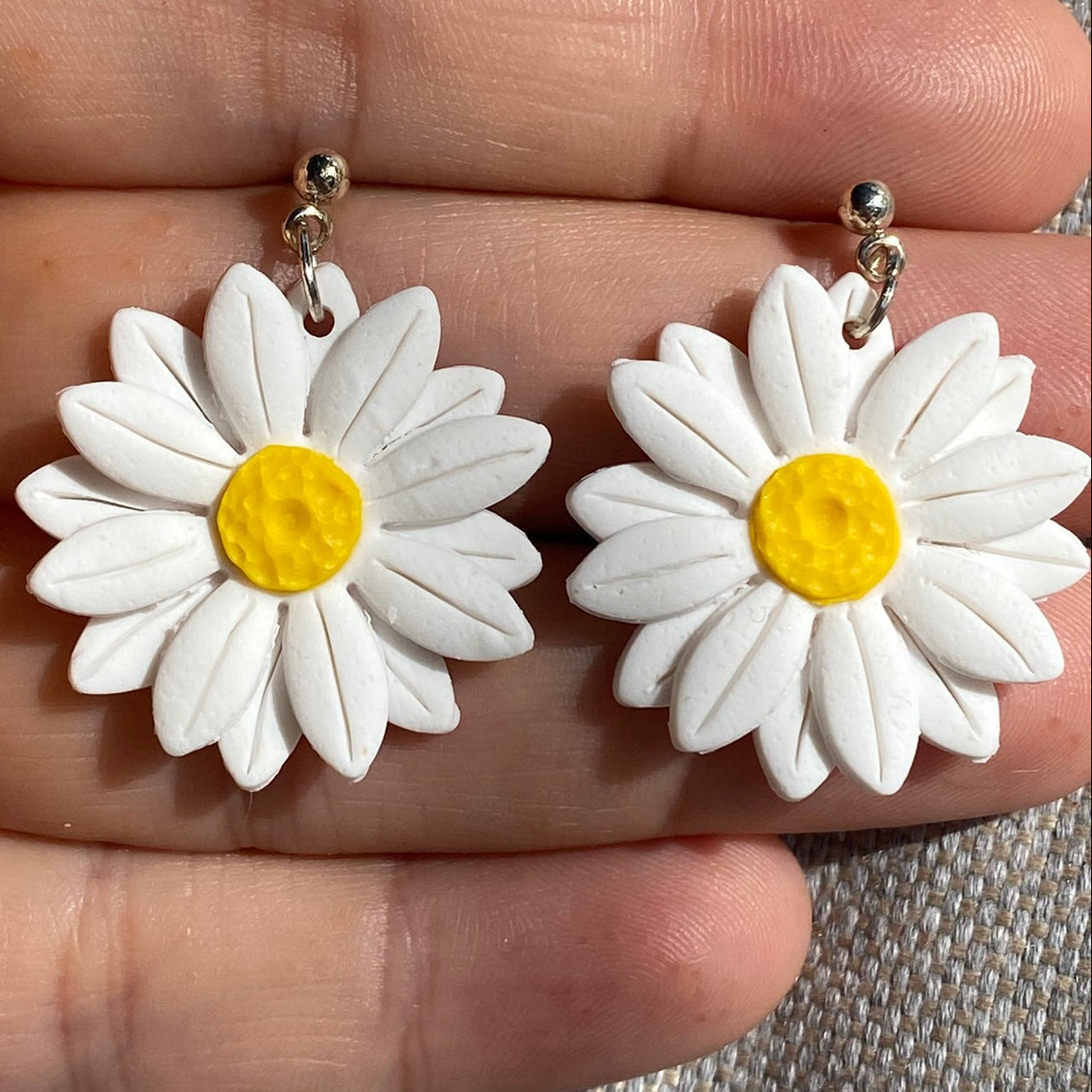 Statement Daisy Dangles