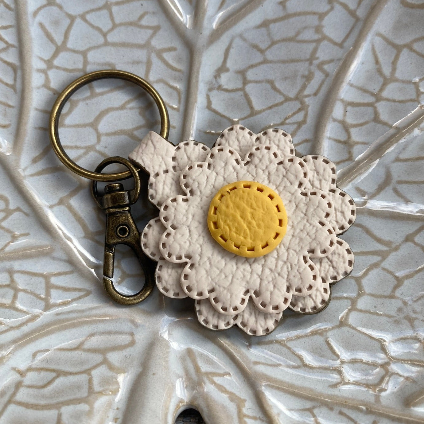 Daisy Keychain