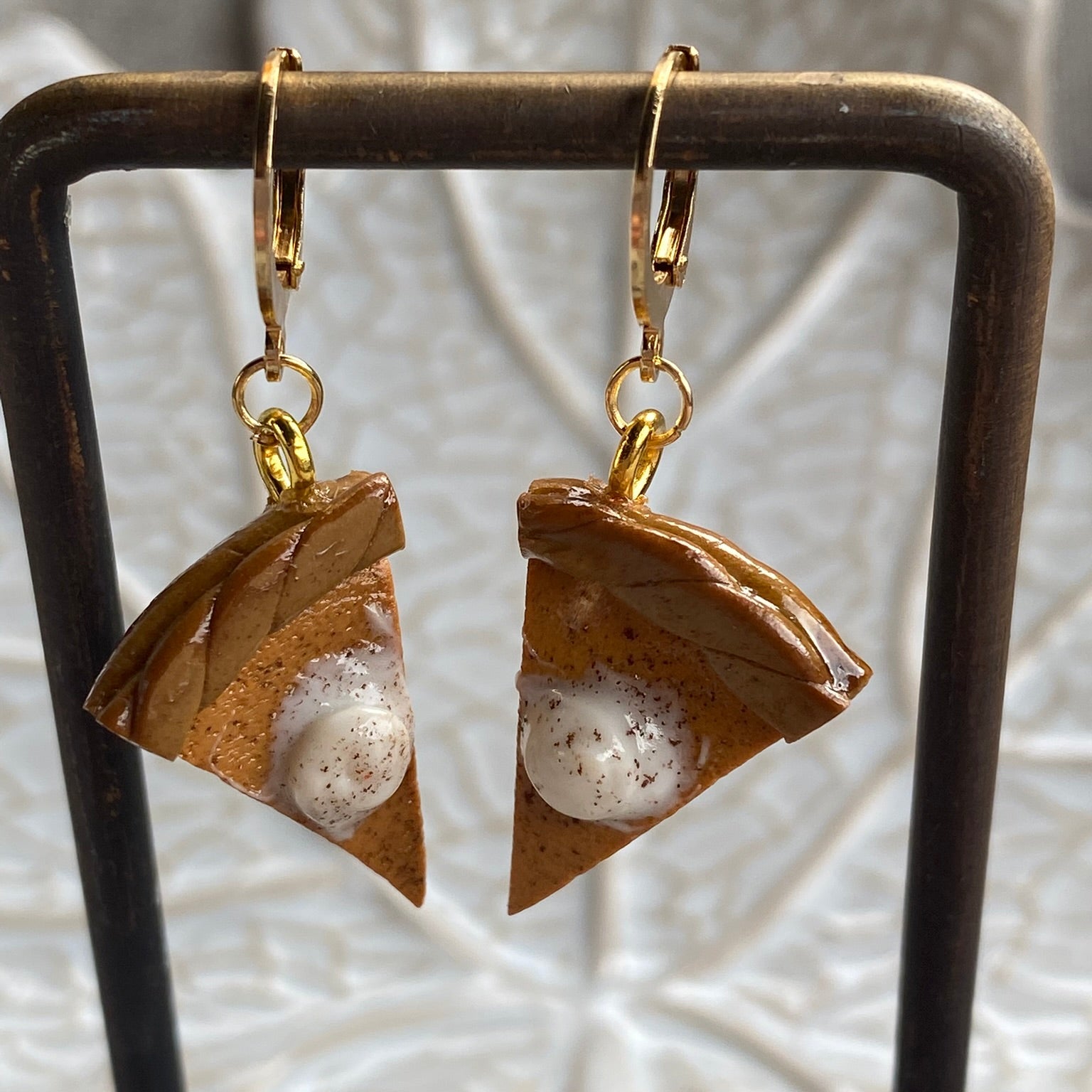 Pumpkin Pie Dangles